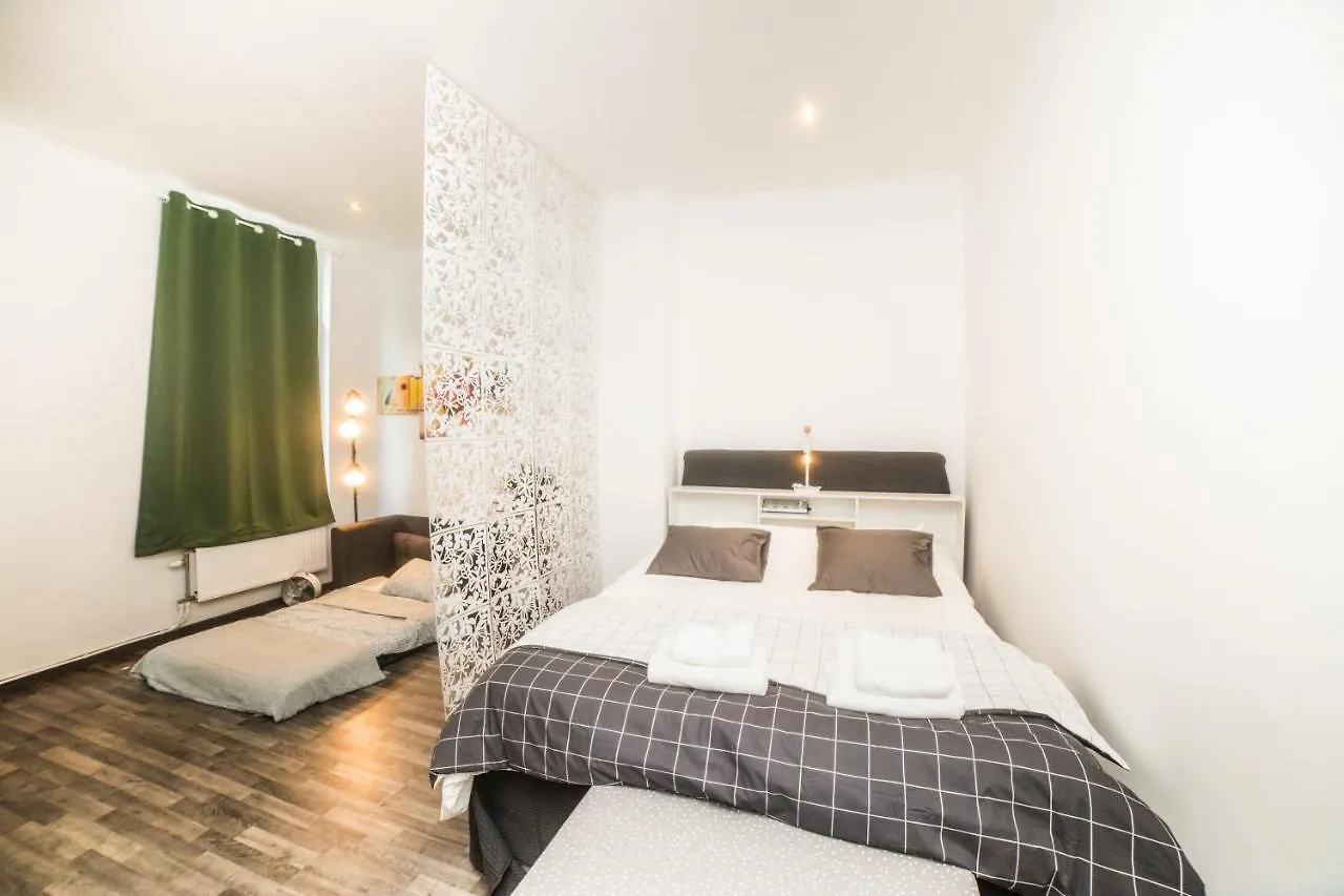 City Centre Hidden Gem! Apartment For Up To 3 People Bruselas